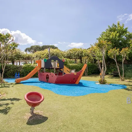 Magnificent One-bedroom With Views Near The Sea And Golf *